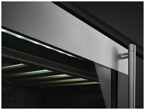 Винна шафа Smeg CVI338LX3