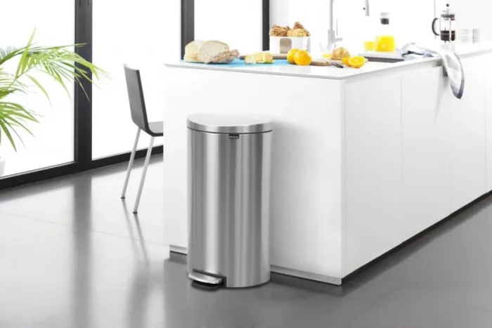 Бак для сміття Pedal Bin Brabantia об'єм 30 л | сріблясто-сірий (482007)