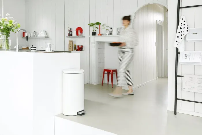 Бак для сміття Brabantia Pedal Bin | об'єм 40 л | білий (485244)