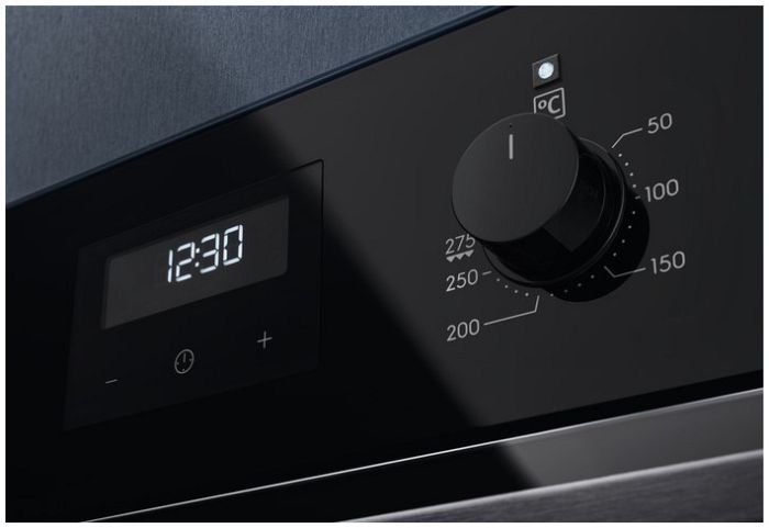 Духова шафа Electrolux OED3H50TW