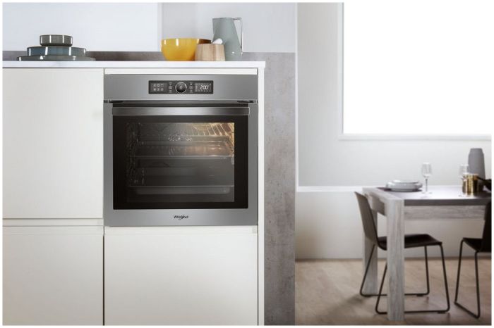 Духова шафа Whirlpool AKZ96220IX