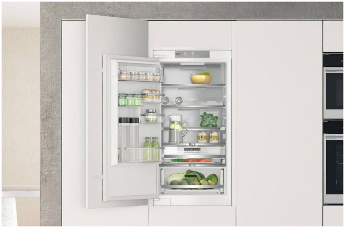 Холодильник Whirlpool WHC 18 T 573